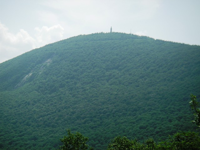 Mt. Greylock from Ragged Mtn